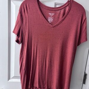 Nine West Women's Speckled Red V-Neck Tee